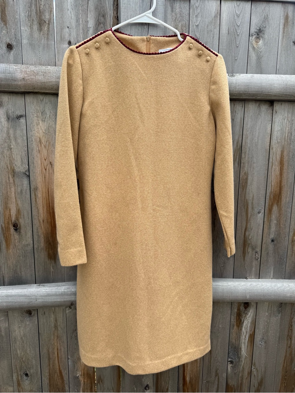 Leslie Fay Camel Knit Top with Burgundy Trim